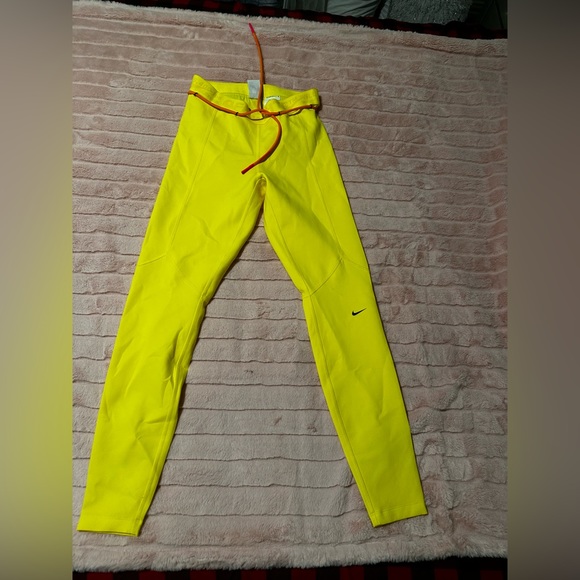 Wmns Off White Utility Tight - Picture 3 of 4